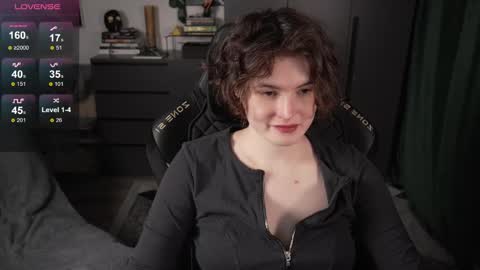 Helen Blossom online show from May 28, 2:14 pm