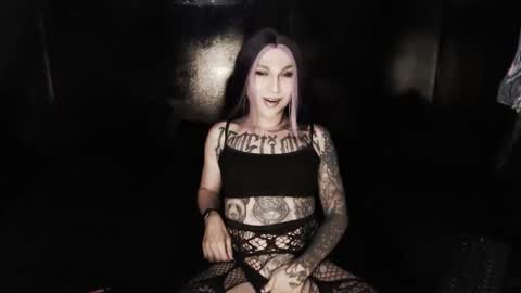 Nikki online show from March 27, 11:59 pm