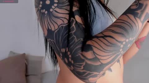 Cylie online show from January 10, 1:09 pm