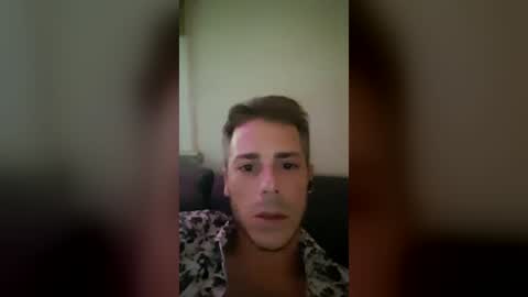 Snapshot of cyloupi chatting on July 25, 5:49 am cyloupi online show from July 25, 5:49 am