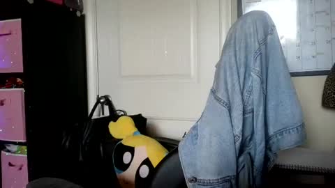 Snapshot of cyndylouwho chatting on April 29, 3:49 pm Cyndy Lou Who online show from April 29, 3:49 pm