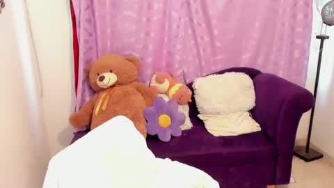 Snapshot of cynthiawatson_ chatting on October 2, 3:30 pm Cynthia online show from October 2, 3:30 pm