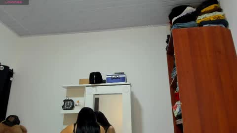 Snapshot of cynthiawatson_ chatting on April 14, 12:11 pm Cynthia online show from April 14, 12:11 pm