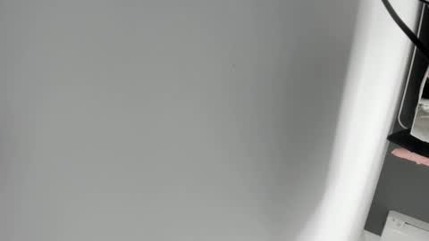 Ivy online show from April 18, 3:21 am