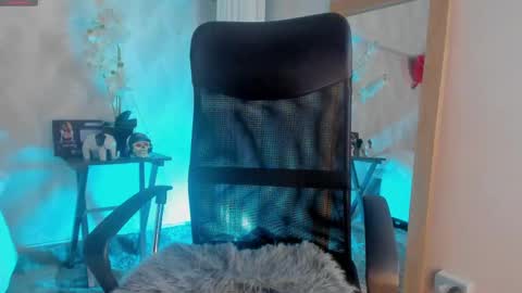 cyntia_adams online show from February 16, 6:54 pm