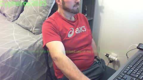 Snapshot of cypheros2025 chatting on November 28, 10:40 am Chris online show from November 28, 10:40 am