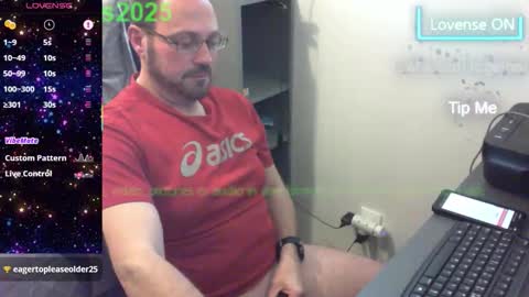 Snapshot of cypheros2025 chatting on January 7, 11:51 pm Chris online show from January 7, 11:51 pm