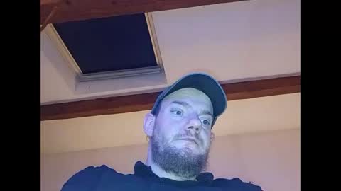 Snapshot of cyrilhot11200 chatting on December 2, 3:58 am cyrilhot11200 online show from December 2, 3:58 am