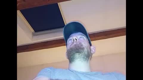 Snapshot of cyrilhot11200 chatting on December 6, 4:58 am cyrilhot11200 online show from December 6, 4:58 am