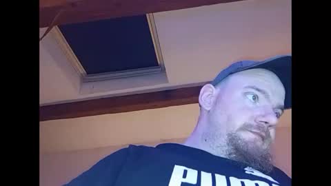 Snapshot of cyrilhot11200 chatting on January 11, 6:24 am cyrilhot11200 online show from January 11, 6:24 am