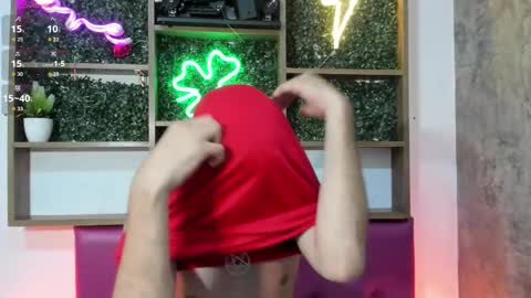 Snapshot of cyrus_wlaker chatting on November 12, 8:08 pm cyrus online show from November 12, 8:08 pm