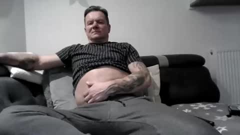 Snapshot of czerbis chatting on January 9, 8:33 pm czerbis online show from January 9, 8:33 pm