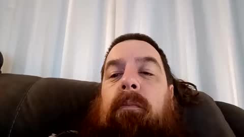 D online show from December 4, 9:40 am