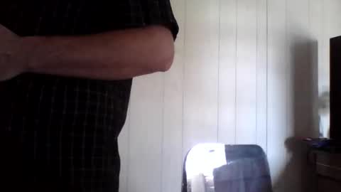 Snapshot of d1d_u_m1ss_1t chatting on May 17, 3:52 pm d1d_u_m1ss_1t online show from May 17, 3:52 pm
