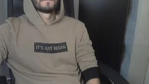 Dolce online show from December 2, 7:47 am