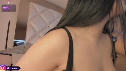 Snapshot of d_kimrouse_h chatting on May 13, 4:21 am Kim online show from May 13, 4:21 am