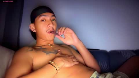   online show from October 15, 7:58 pm