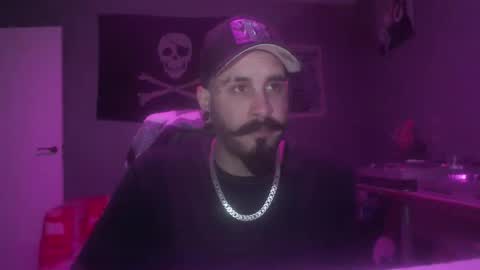 Snapshot of dabirdfree chatting on May 6, 3:02 am Destroyer online show from May 6, 3:02 am