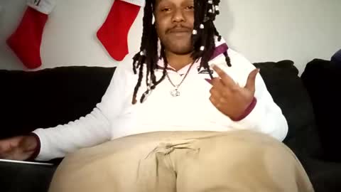 Snapshot of daboss233 chatting on December 9, 6:46 pm Saucy papi online show from December 9, 6:46 pm