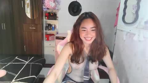 Lilith  online show from April 25, 6:49 pm