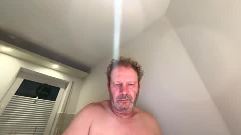 dachdecker7269 online show from February 26, 5:06 am