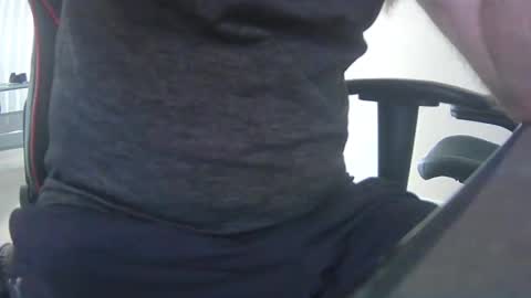 Snapshot of dad45bod chatting on January 3, 5:50 am dad45bod online show from January 3, 5:50 am