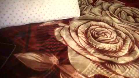 Snapshot of dad_tothesehoes chatting on January 1, 4:18 pm dad_tothesehoes online show from January 1, 4:18 pm