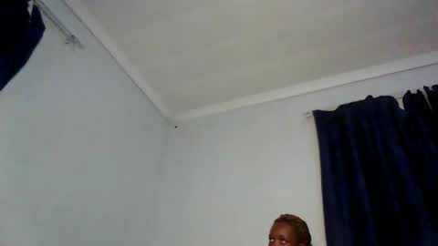 Snapshot of dad_tothesehoes chatting on February 12, 6:09 pm dad_tothesehoes online show from February 12, 6:09 pm