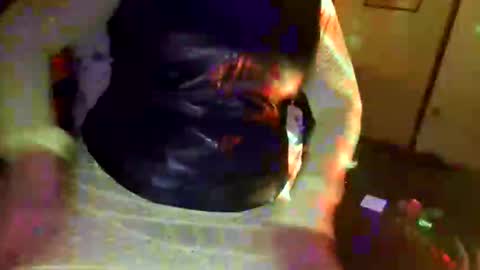 Snapshot of daddett chatting on March 16, 5:24 am Daddett iS Wett online show from March 16, 5:24 am