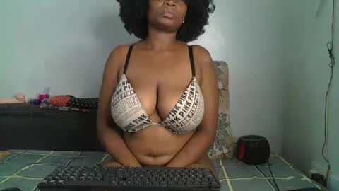 daddyiestoy online show from September 26, 9:30 pm