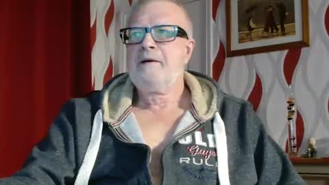 Brian ... online show from December 2, 9:17 pm