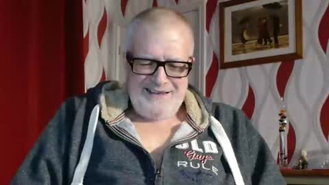 Brian ... online show from December 5, 9:17 pm