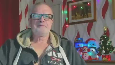 Brian ... online show from December 13, 9:20 pm