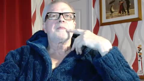 Brian ... online show from February 3, 9:18 pm