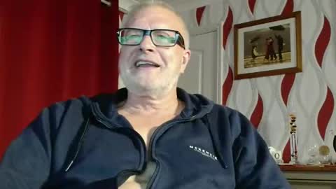 Brian ... online show from September 30, 8:03 pm