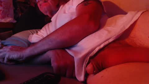 Snapshot of daddiesmonstercock chatting on September 14, 4:22 am daddiesmonstercock online show from September 14, 4:22 am