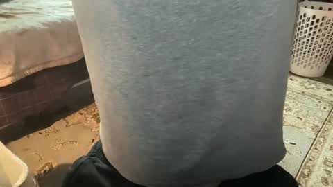 daddnextdoor online show from April 4, 2:25 pm