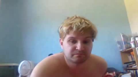 Snapshot of daddy90880 chatting on July 2, 12:22 pm Craig online show from July 2, 12:22 pm