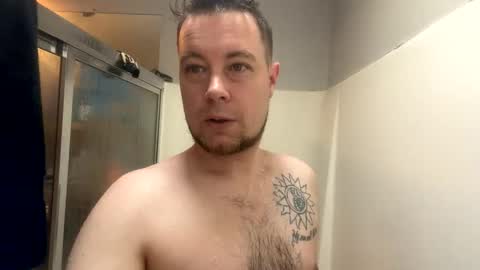 Snapshot of daddycam33 chatting on March 8, 3:27 pm DaddyCam33 online show from March 8, 3:27 pm