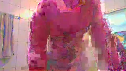 Snapshot of daddycomehome1 chatting on February 13, 9:05 am daddycomehome1 online show from February 13, 9:05 am