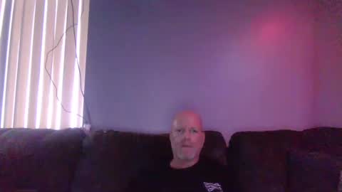 Snapshot of daddydj4aprincess chatting on January 4, 8:37 pm DJ online show from January 4, 8:37 pm