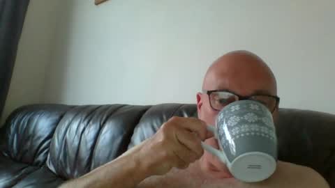 daddyhere4uall8 online show from August 5, 5:54 am