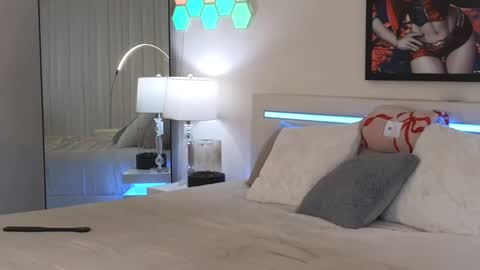 Snapshot of daddyissuessab chatting on December 22, 11:44 am Sabrinna Bae online show from December 22, 11:44 am