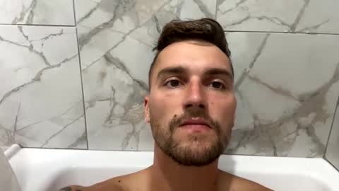 Snapshot of daddyjusti15 chatting on October 16, 5:47 pm daddyjusti15 online show from October 16, 5:47 pm