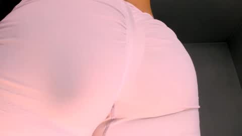 Snapshot of daddylovesmybigbutt chatting on November 5, 12:43 am Creamy online show from November 5, 12:43 am
