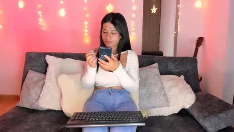 Snapshot of daddylovesmybigbutt chatting on January 9, 2:36 am Creamy online show from January 9, 2:36 am