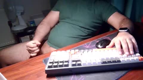 Snapshot of daddypimp3 chatting on October 2, 11:23 pm Paul online show from October 2, 11:23 pm