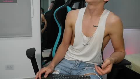 Snapshot of daddyrich4u chatting on May 23, 12:09 pm daddyrich4u online show from May 23, 12:09 pm