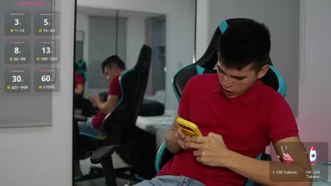 Snapshot of daddyrich4u chatting on June 3, 11:35 am daddyrich4u online show from June 3, 11:35 am