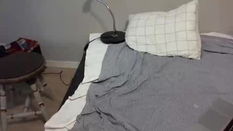 Snapshot of daddys_hard_cock chatting on March 22, 8:51 am daddys_hard_cock online show from March 22, 8:51 am